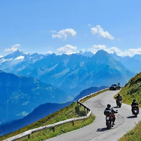 Сasa de vacaciones H21 - Modernes 145qm, 4sz, Wellnessbereich Mit Sauna Und Dachterrasse Mit Panoramablick, Kühlen Und Heizen Mit Geothermie