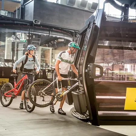 Casa vacanze H21 - Modernes 145qm, 4sz, Wellnessbereich Mit Sauna Und Dachterrasse Mit Panoramablick, Kuehlen Und Heizen Mit Geothermie Fügen