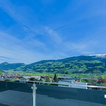 Σπίτι διακοπών H21 - Modernes 145qm, 4sz, Wellnessbereich Mit Sauna Und Dachterrasse Mit Panoramablick, Kuehlen Und Heizen Mit Geothermie Fügen