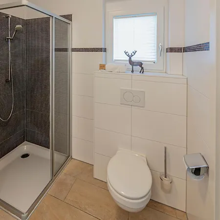 別荘 H21 - Modernes 145qm, 4sz, Wellnessbereich Mit Sauna Und Dachterrasse Mit Panoramablick, Kuehlen Und Heizen Mit Geothermie フューゲン