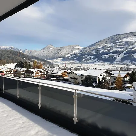 Casa vacanze H21 - Modernes 145qm, 4sz, Wellnessbereich Mit Sauna Und Dachterrasse Mit Panoramablick, Kuehlen Und Heizen Mit Geothermie Fügen