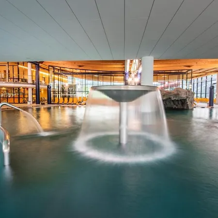 H21 - Modernes 145qm, 4sz, Wellnessbereich Mit Sauna Und Dachterrasse Mit Panoramablick, Kuehlen Und Heizen Mit Geothermie 푸겐