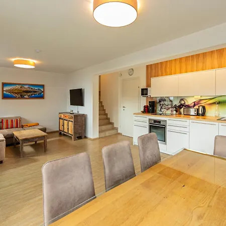 H21 - Modernes 145qm, 4sz, Wellnessbereich Mit Sauna Und Dachterrasse Mit Panoramablick, Kuehlen Und Heizen Mit Geothermie 펜션