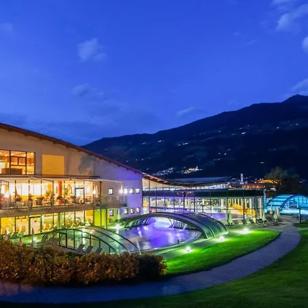 Holiday home H21: Modern With Wellness Area And Panoramic Rooftop Terrace Fuegen