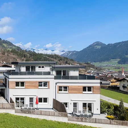 H21: Modern With Wellness Area And Panoramic Rooftop Terrace Holiday home *